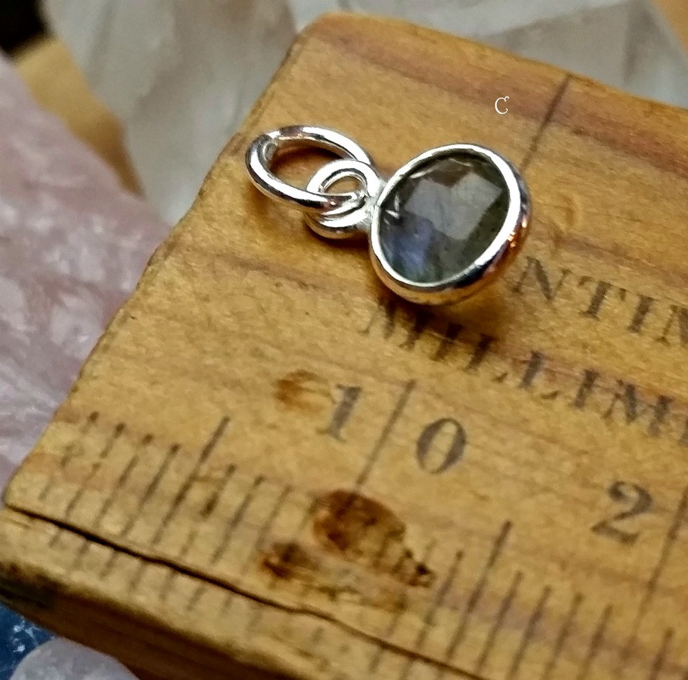 Gemstone Bezel Charms 6mm  - Dangle Charms, Labradorite, Moonstone, Citrine, Quartz, Chalcedony, Peridot